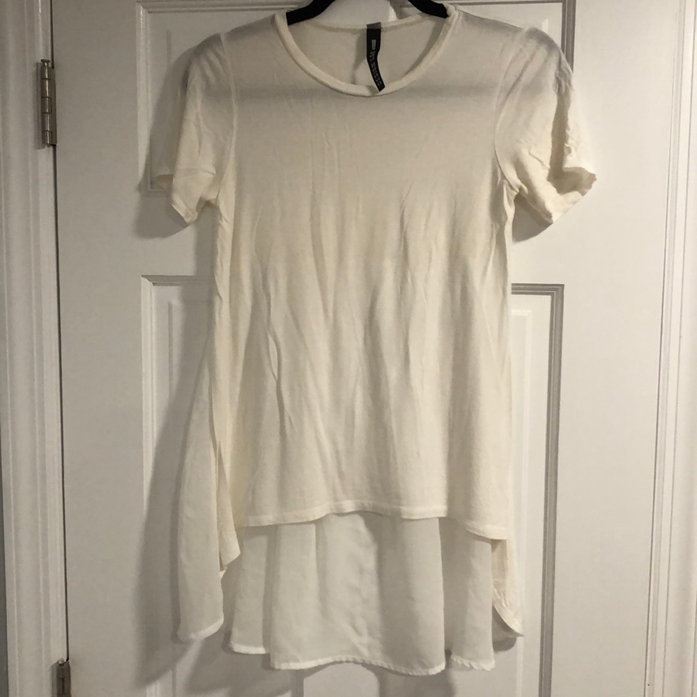 White T-shirt with sheer flowy back